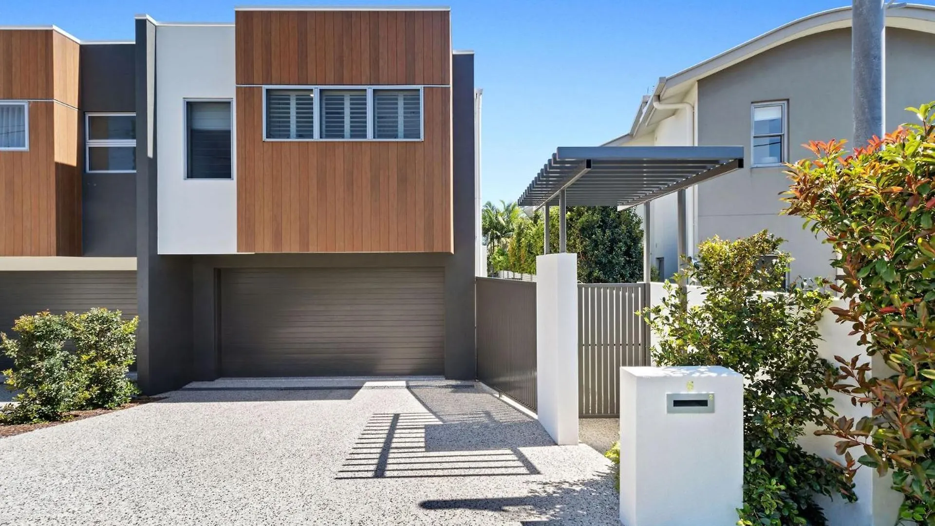 Rooftop Alexandra Headland Holiday home